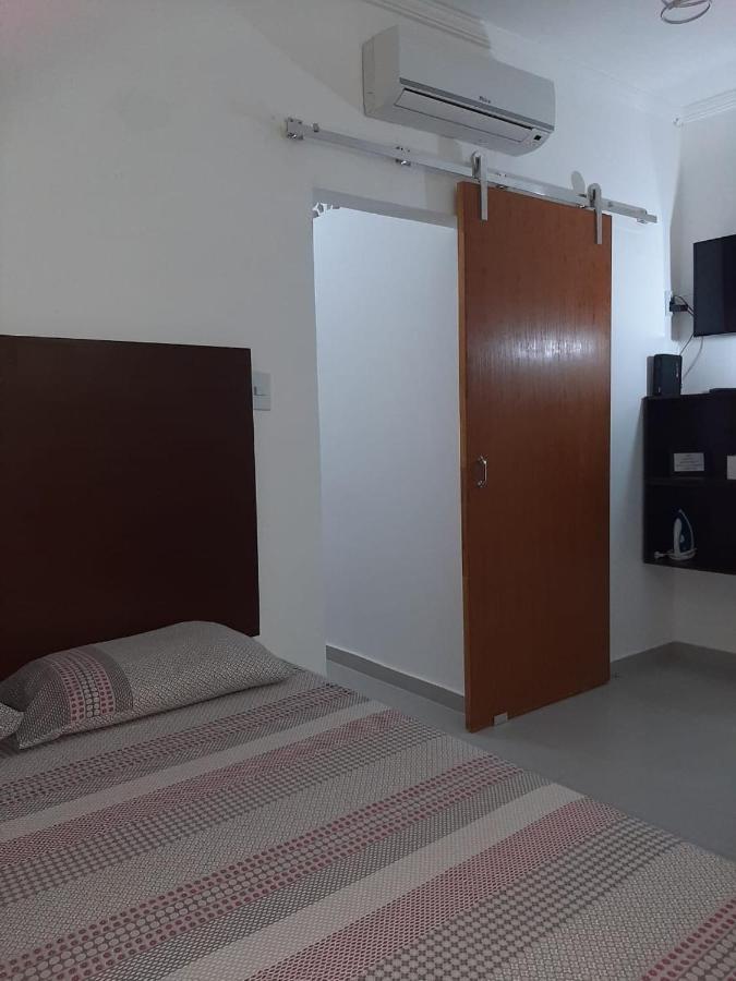 Apartment Quitinete Temporada Em *